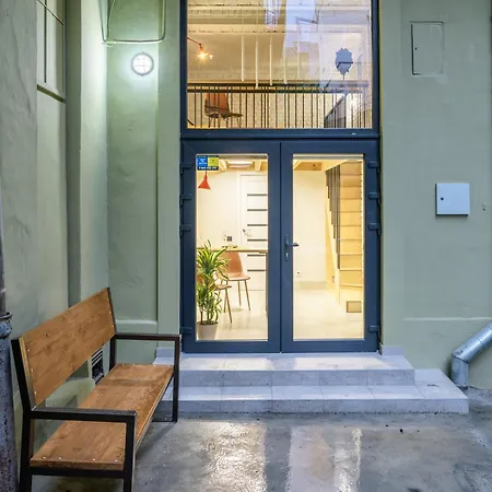 Apartment на городоцькій